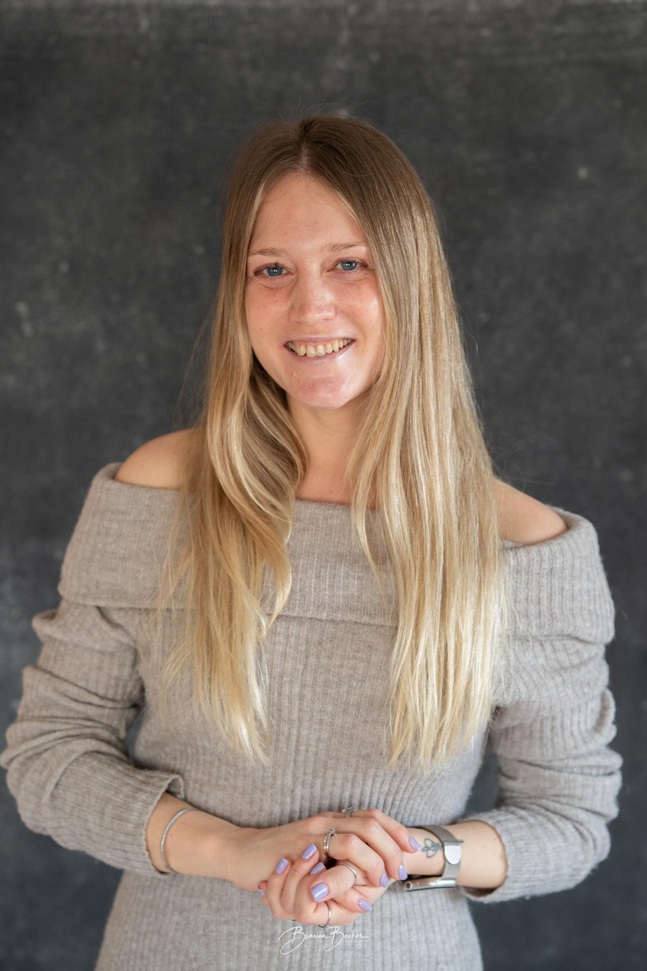 Natürliches Porträt vor dem Beauty Shooting in Hamburg – Vorher-Aufnahme ohne Make-up